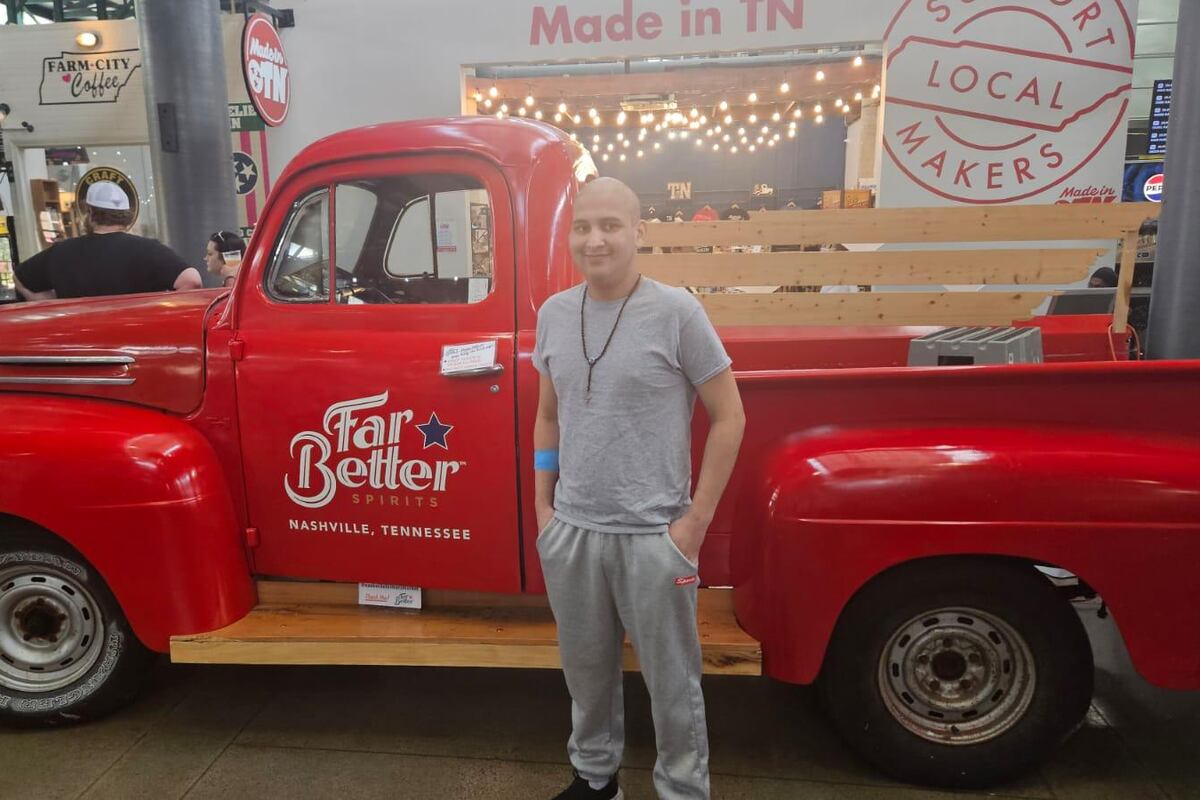 preloaded gallery image