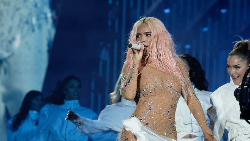 Karol G durante un concierto de su gira "Mañana será bonito" en el Estadio Azteca de la Ciudad...