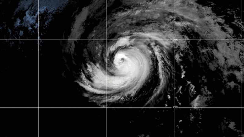 En esta imagen satelital distribuida por la NOAA tomada el 24 de julio de 2026, se muestra el...